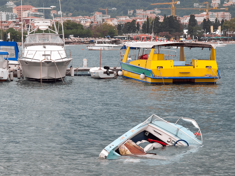 speedboat sinking